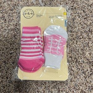 Brand new dogs socks pink